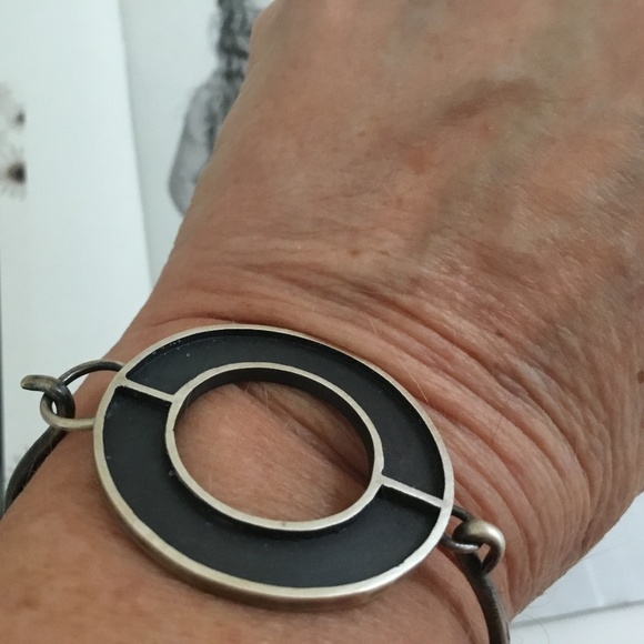 Kimya Joyas Contemporary Sterling Silver Circle Bracelet/Bangle - Picture 6 of 6